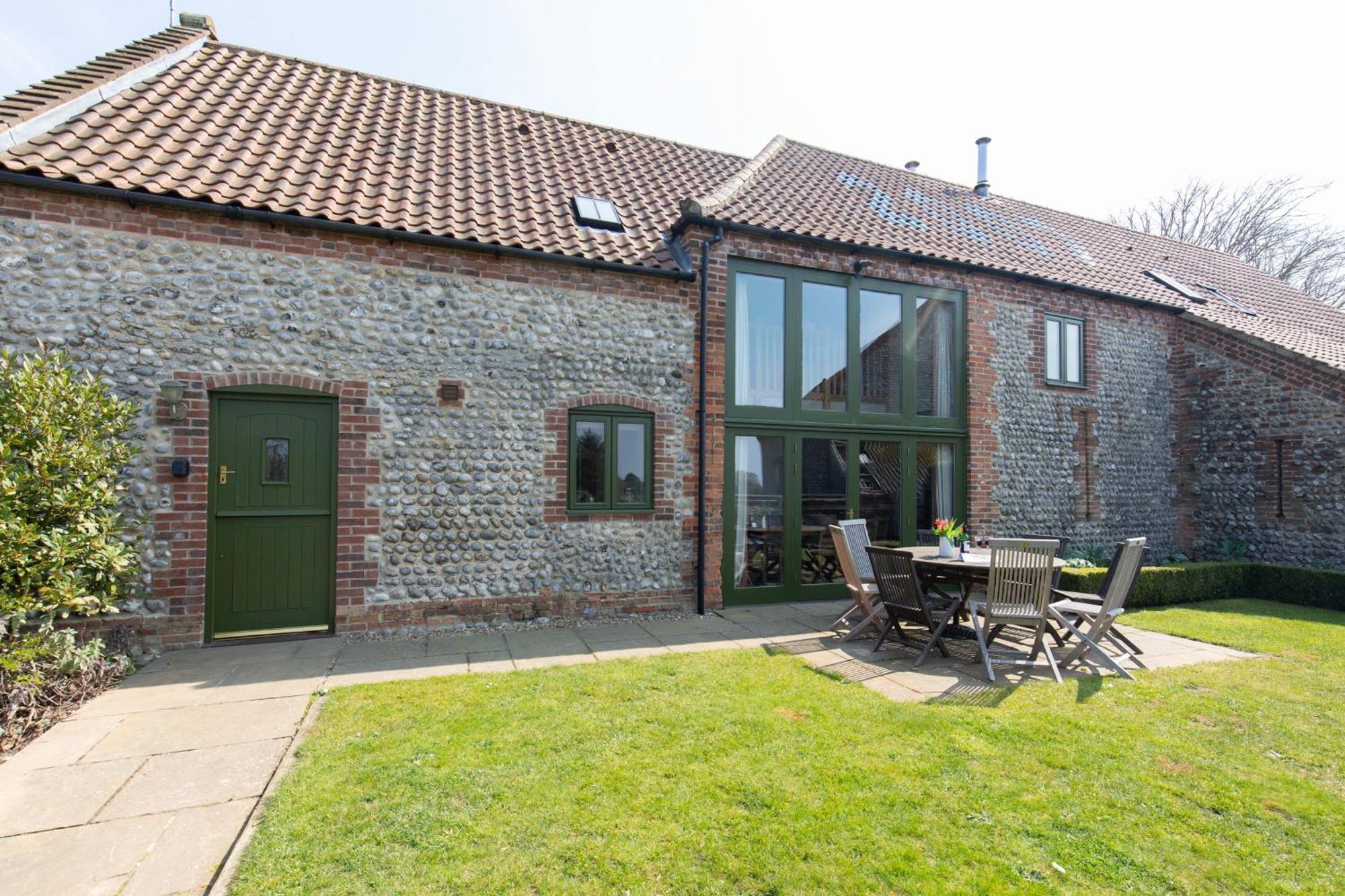 Long Barn, Rookery Farm Villa West Beckham Exterior photo